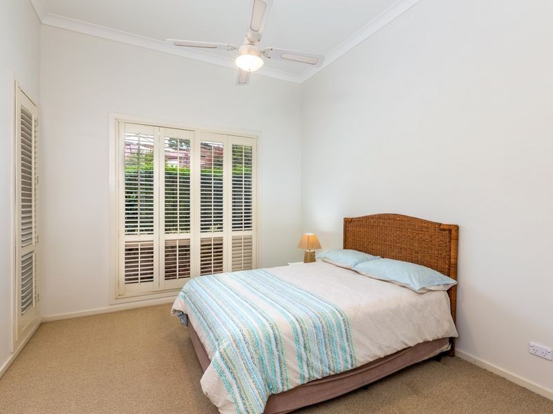 4 Graydon Avenue, Batemans Bay NSW 2536