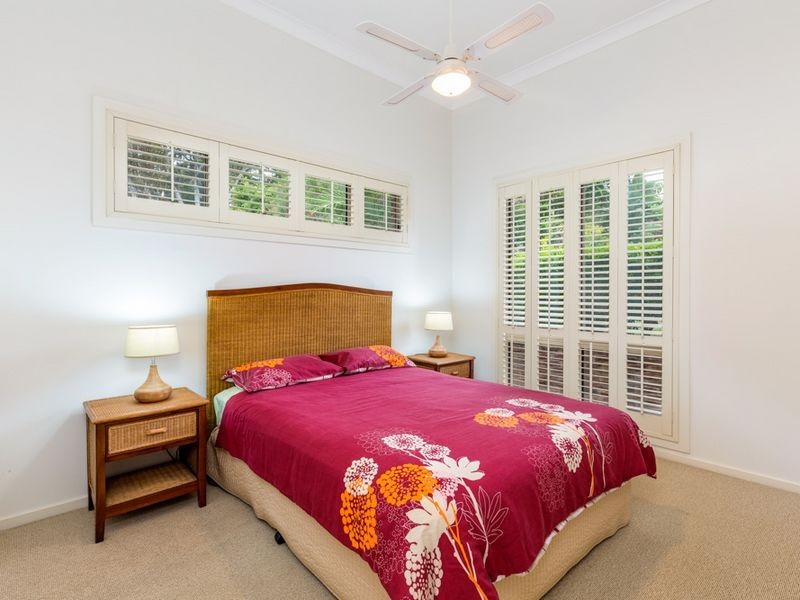 4 Graydon Avenue, Batemans Bay NSW 2536