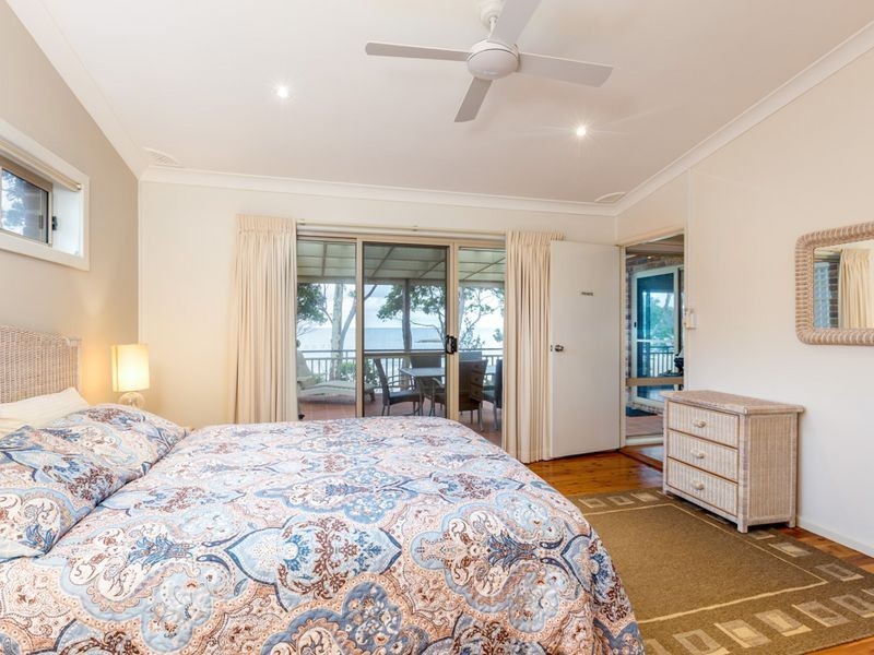 4 Graydon Avenue, Batemans Bay NSW 2536