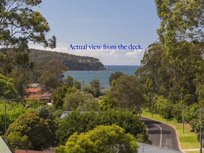 11 Hawks Nest Place, Surfside NSW 2536