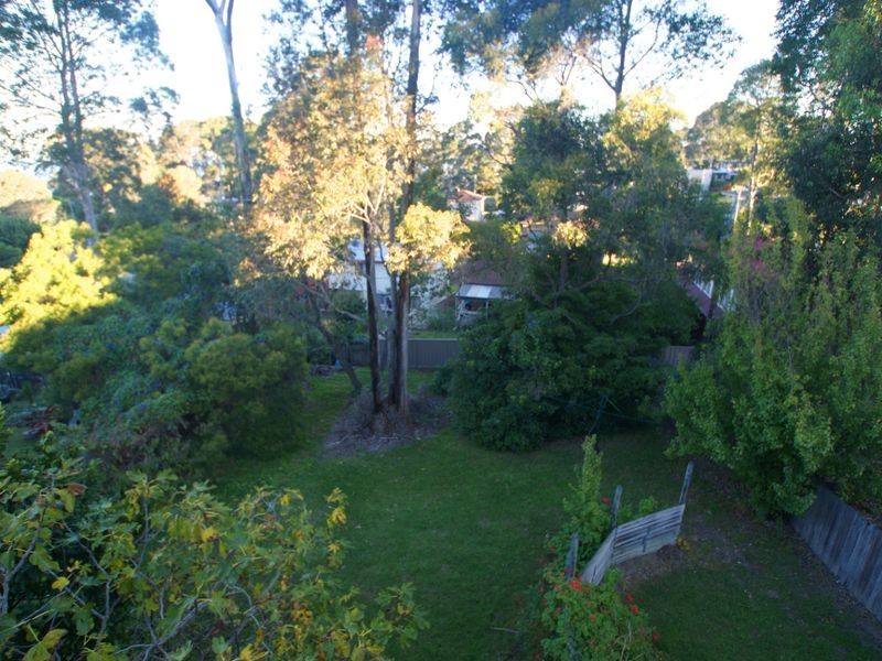 11 Hawks Nest Place, Surfside NSW 2536
