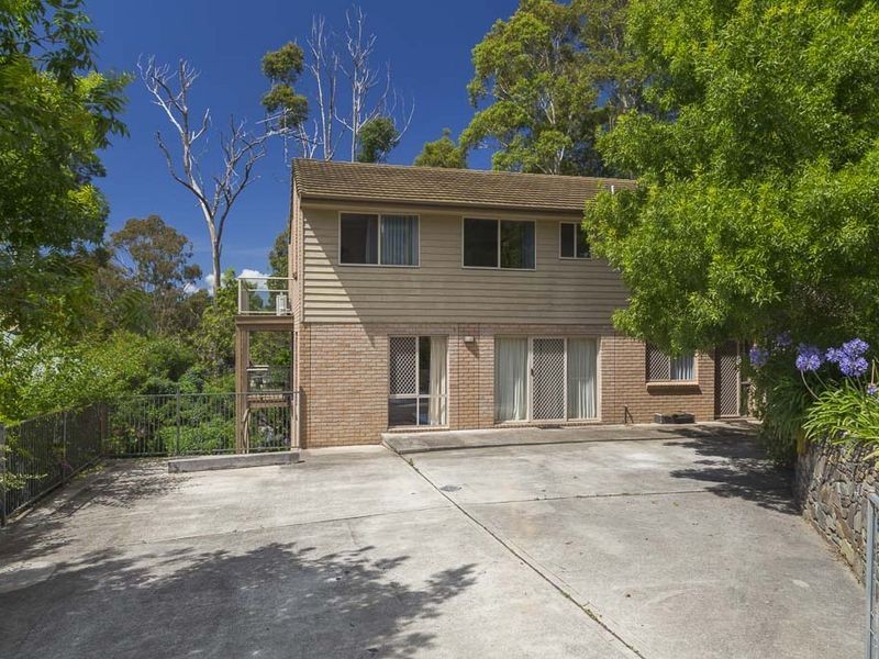 11 Hawks Nest Place, Surfside NSW 2536