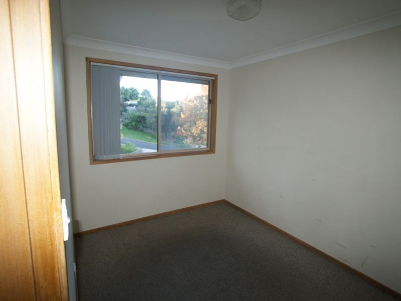 11 Hawks Nest Place, Surfside NSW 2536