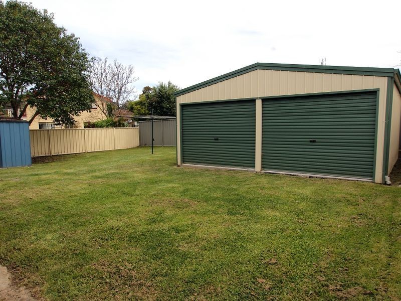 6 Cook Ave, Surf Beach NSW 2536