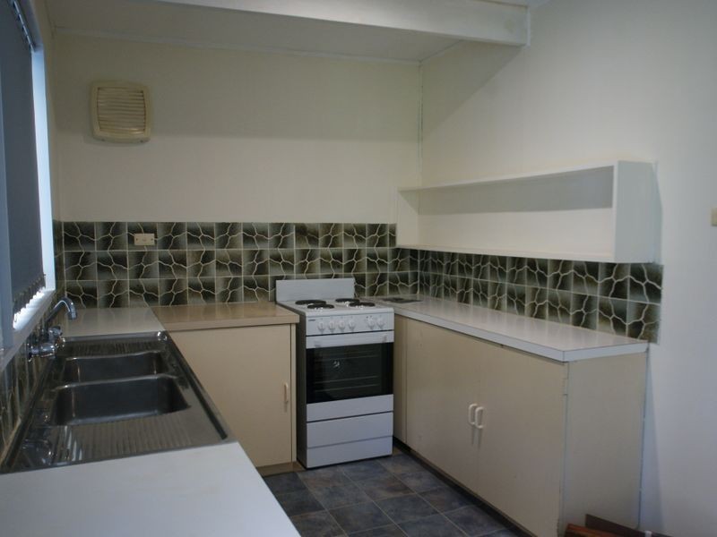 6 Cook Ave, Surf Beach NSW 2536