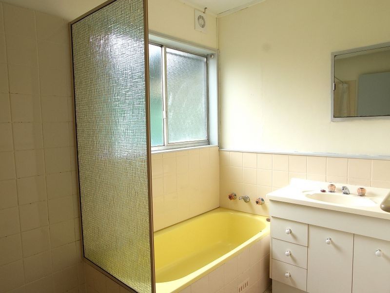 6 Cook Ave, Surf Beach NSW 2536