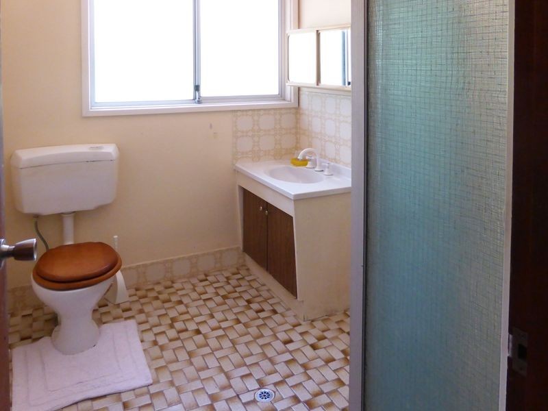 22 Clare Crescent, Batehaven NSW 2536