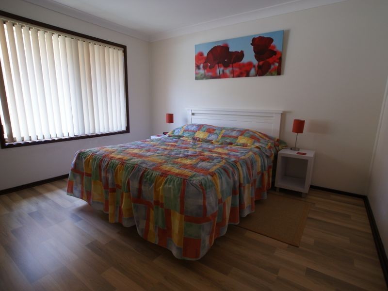 6 Cook Ave, Surf Beach NSW 2536