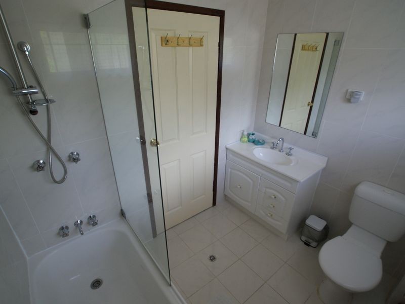 6 Cook Ave, Surf Beach NSW 2536