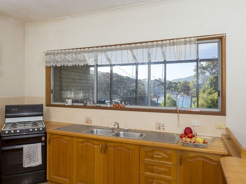 10 Fairley Street, Depot Beach NSW 2536