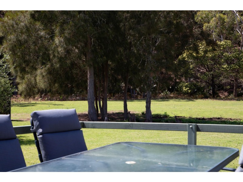 2/27 Wharf Rd, Surfside NSW 2536