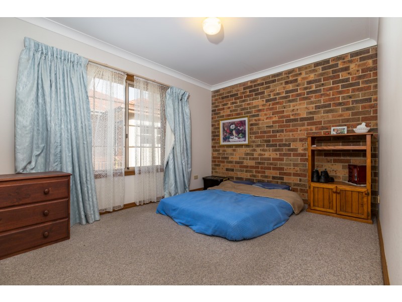 2/2 Bent Street, Batemans Bay NSW 2536