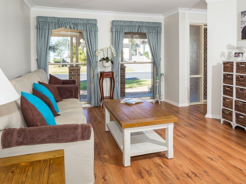 13 Myamba Parade, Surfside NSW 2536