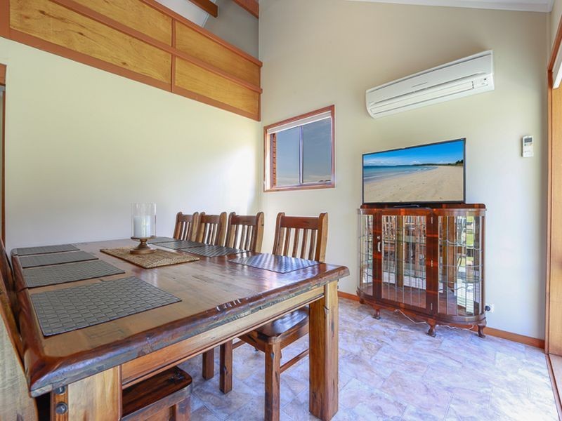 21 Clare Crescent, Batehaven NSW 2536