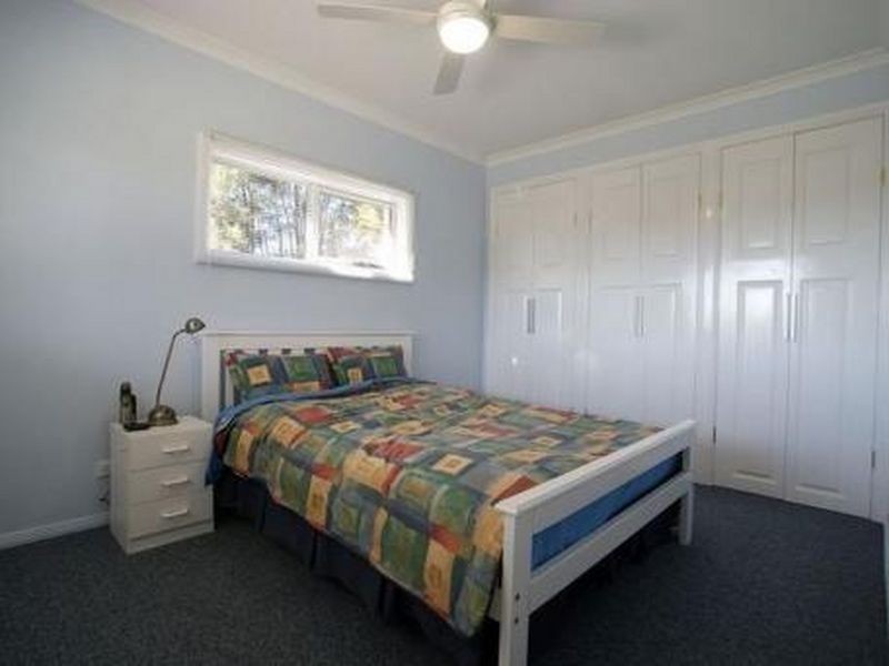 19 Dampier St, Congo NSW 2537