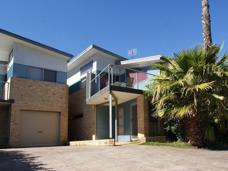 2/13 Edward Rd, Batehaven NSW 2536