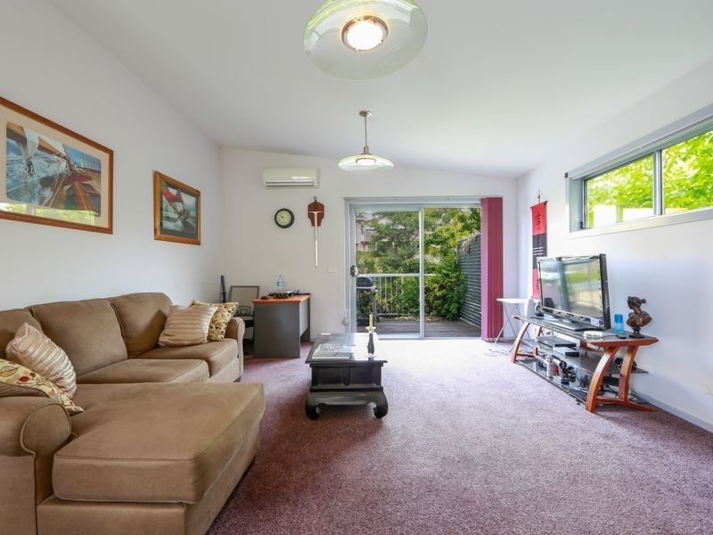 2/13 Edward Rd, Batehaven NSW 2536