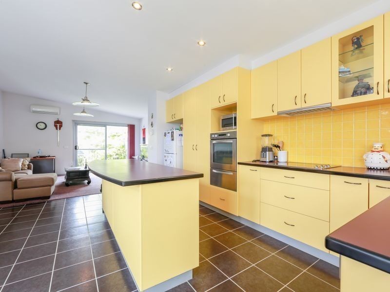 2/13 Edward Rd, Batehaven NSW 2536