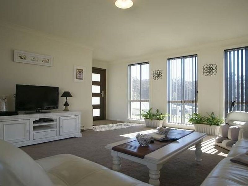 11 Luks Way, Batehaven NSW 2536