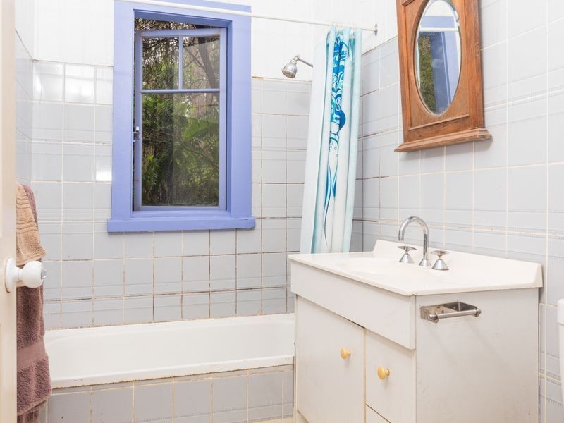 31 Buckenboura Road, Mogo NSW 2536