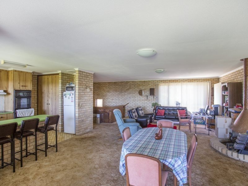 43 Bavarde Avenue, Batemans Bay NSW 2536