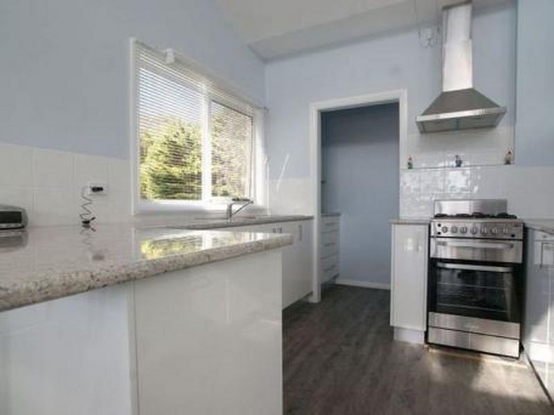 19 Dampier St, Congo NSW 2537