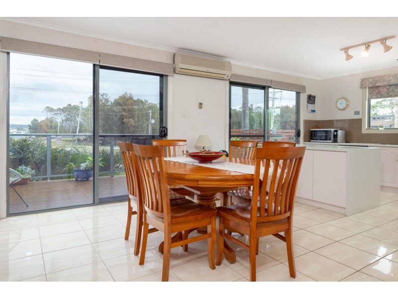 36 Foam Street, Surfside NSW 2536