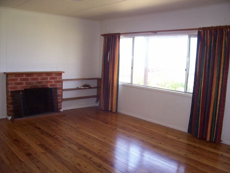20 Bay Rd, Long Beach NSW 2536
