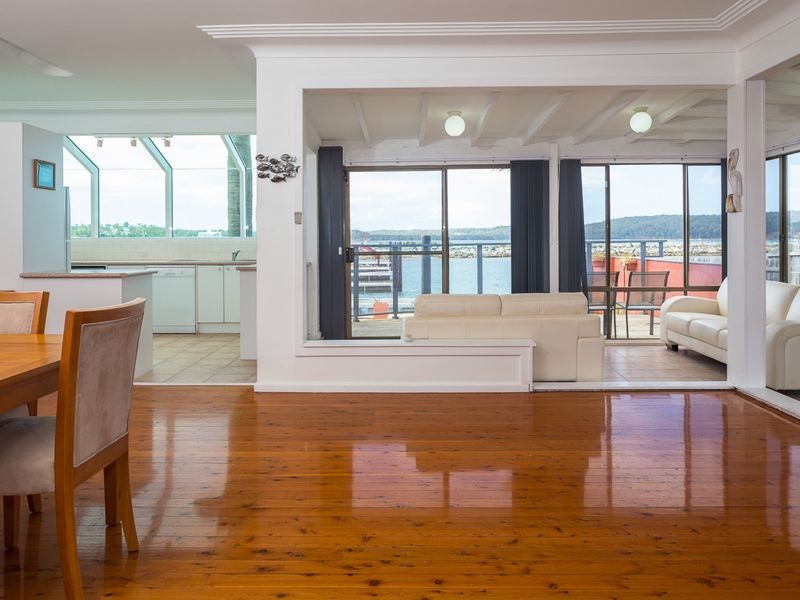 31 Beach Road, Batemans Bay NSW 2536