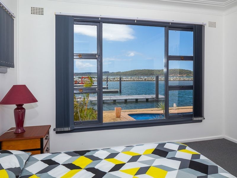 31 Beach Road, Batemans Bay NSW 2536