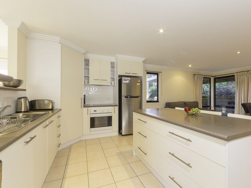 6 Bernadette Boulevard, Batehaven NSW 2536