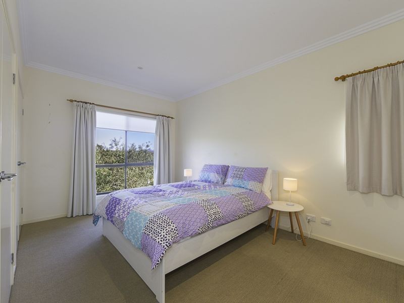 6 Bernadette Boulevard, Batehaven NSW 2536