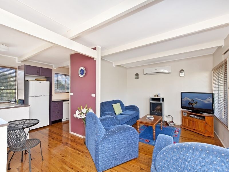 6 Bernadette Boulevard, Batehaven NSW 2536
