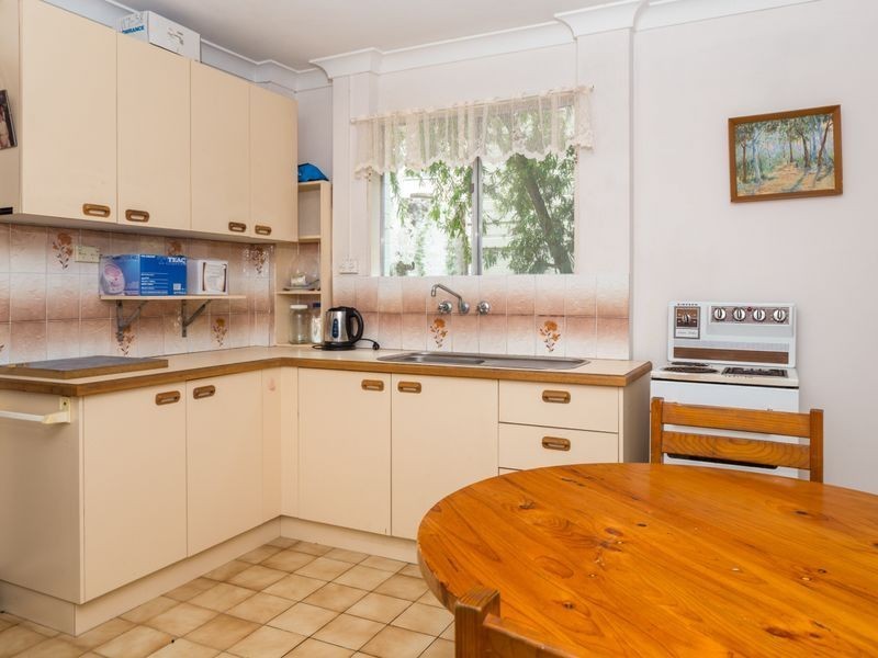 37 Canberra Avenue, South Durras NSW 2536