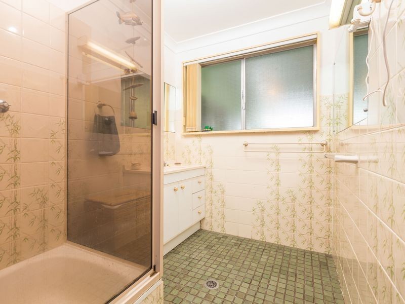 37 Canberra Avenue, South Durras NSW 2536