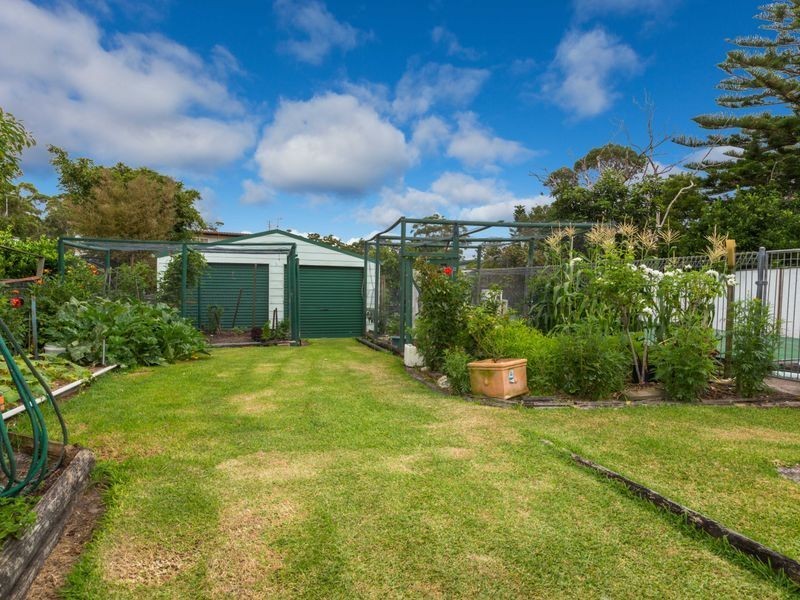 37 Canberra Avenue, South Durras NSW 2536