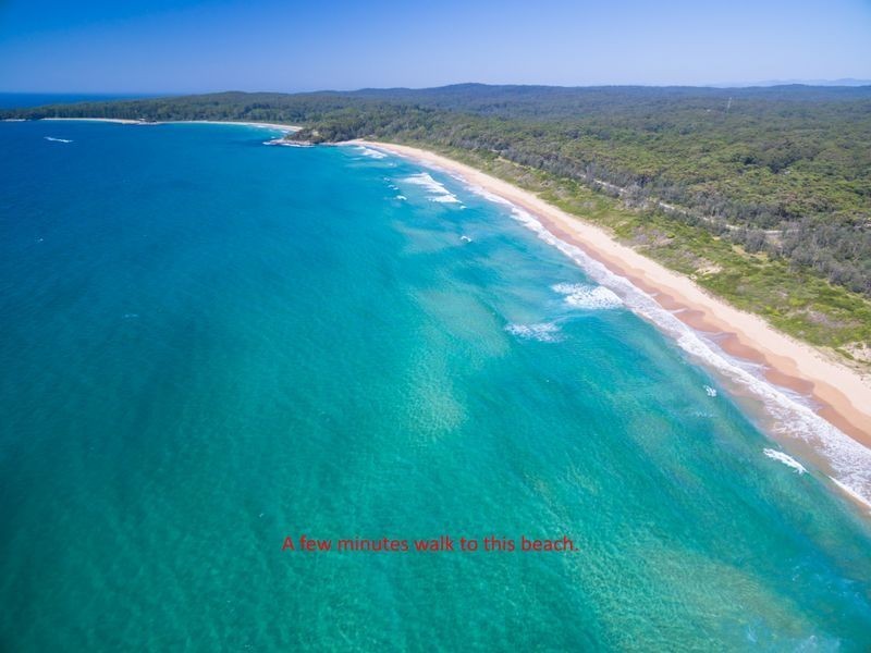 37 Canberra Avenue, South Durras NSW 2536