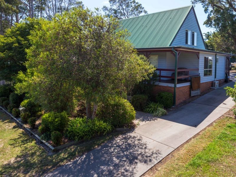 11 Renee Crescent, Moruya Heads NSW 2537