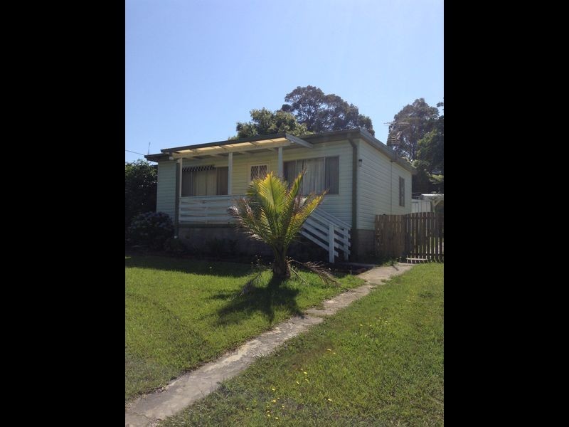19 Edward Road, Batehaven NSW 2536