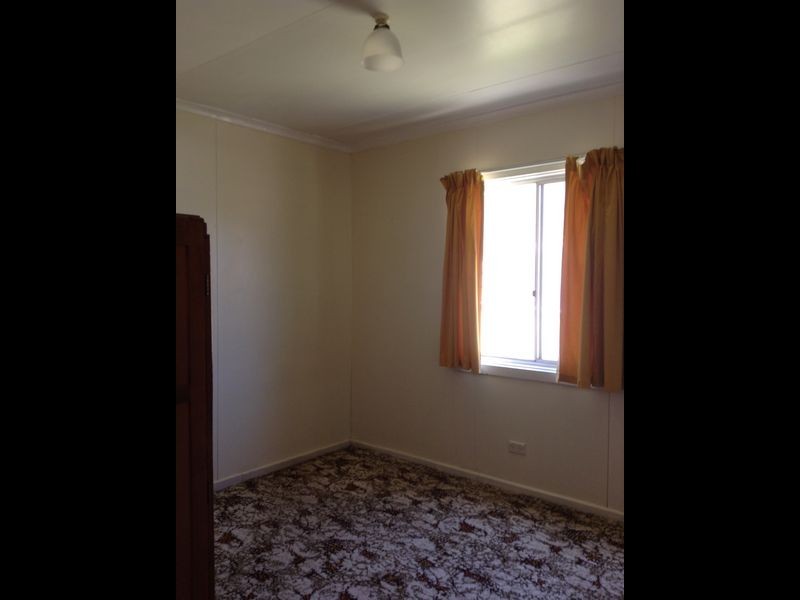 19 Edward Road, Batehaven NSW 2536