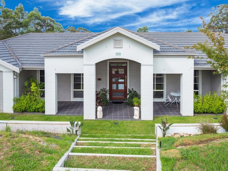 123 Cors Parade, North Batemans Bay NSW 2536