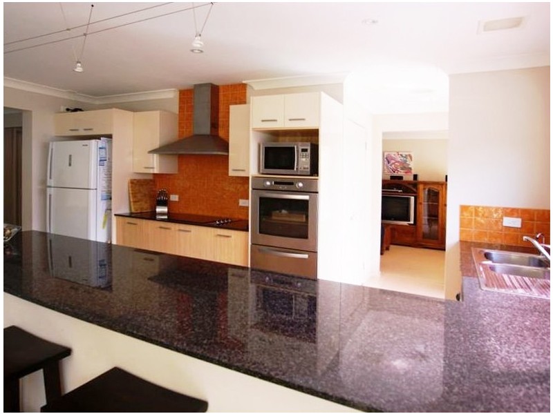 3 Gosse Place, Sunshine Bay NSW 2536