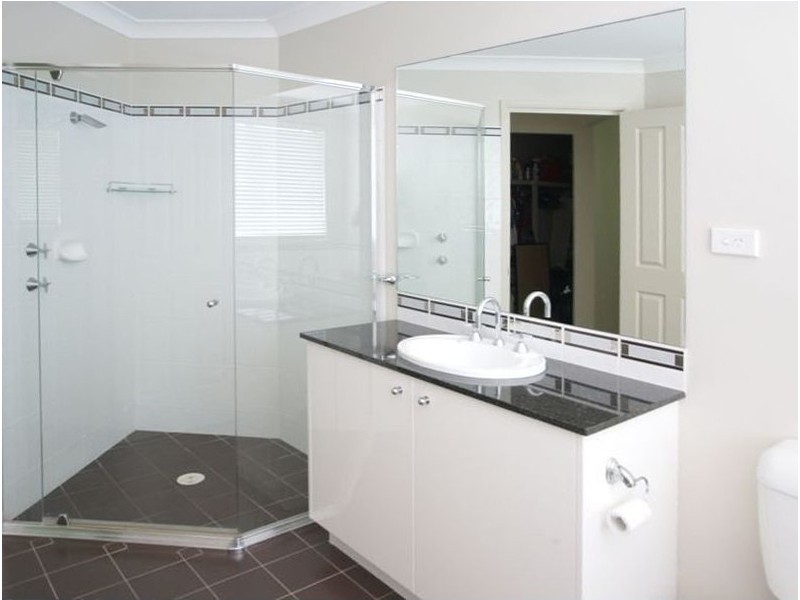 3 Gosse Place, Sunshine Bay NSW 2536