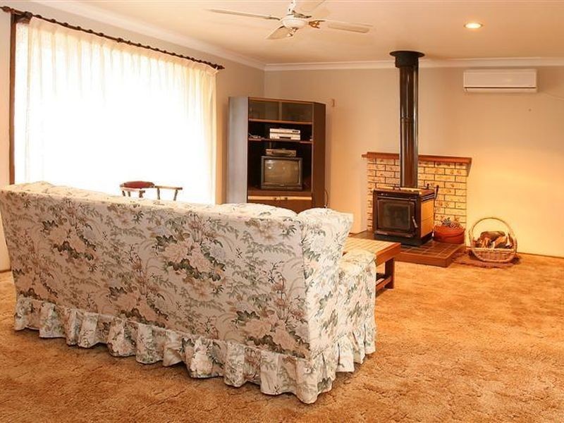 13 Marina Avenue, Surfside NSW 2536