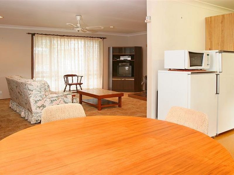 13 Marina Avenue, Surfside NSW 2536