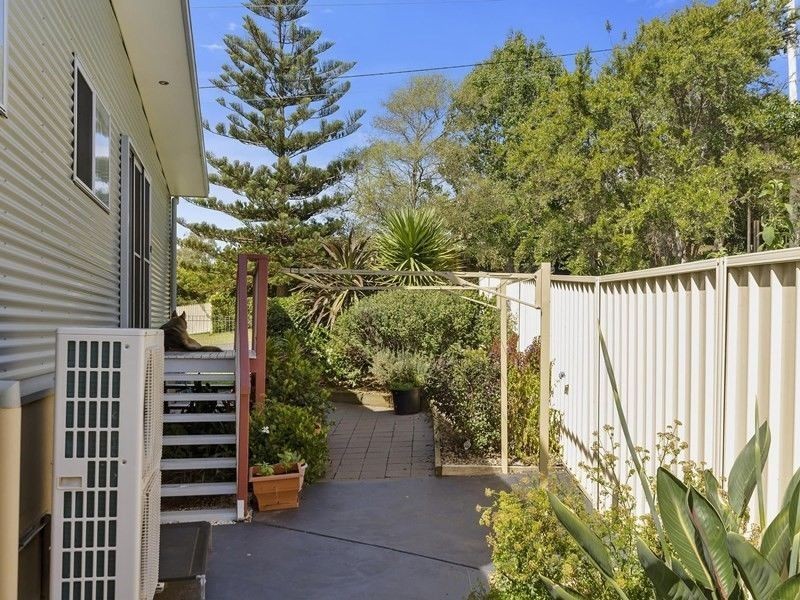 36 Calton Road, Batehaven NSW 2536
