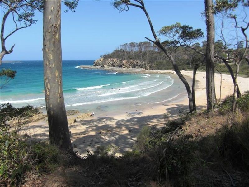4/647 Beach Road, Surf Beach NSW 2536