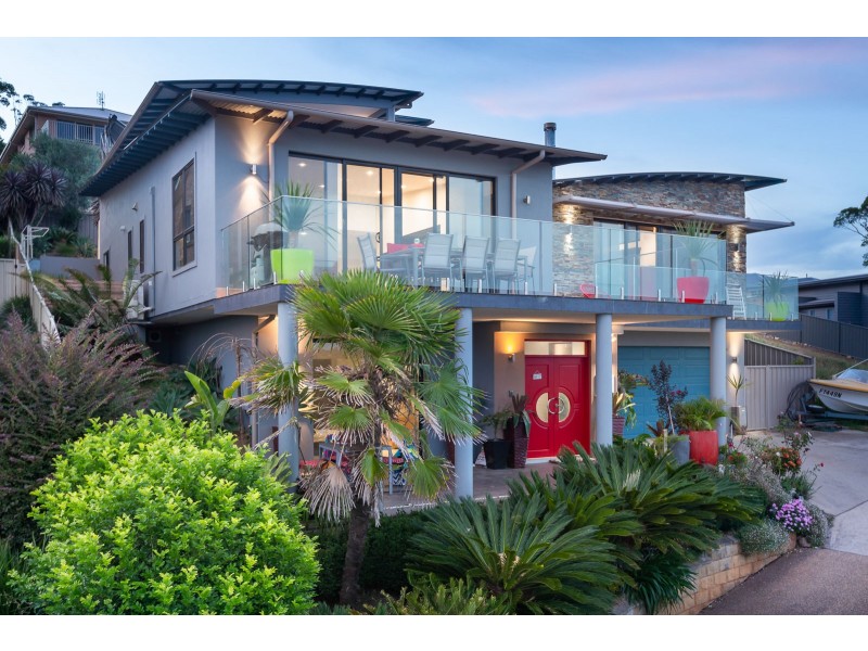 16 Mary Place, Long Beach NSW 2536