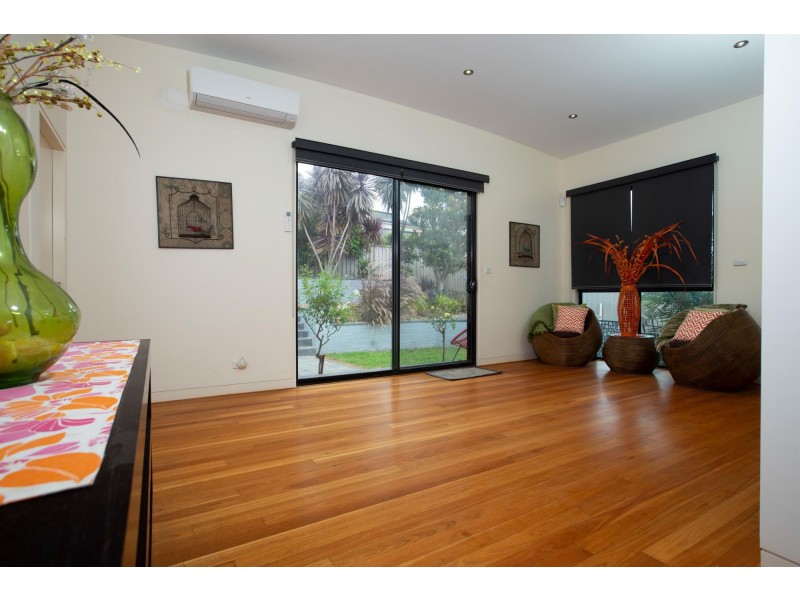 16 Mary Place, Long Beach NSW 2536