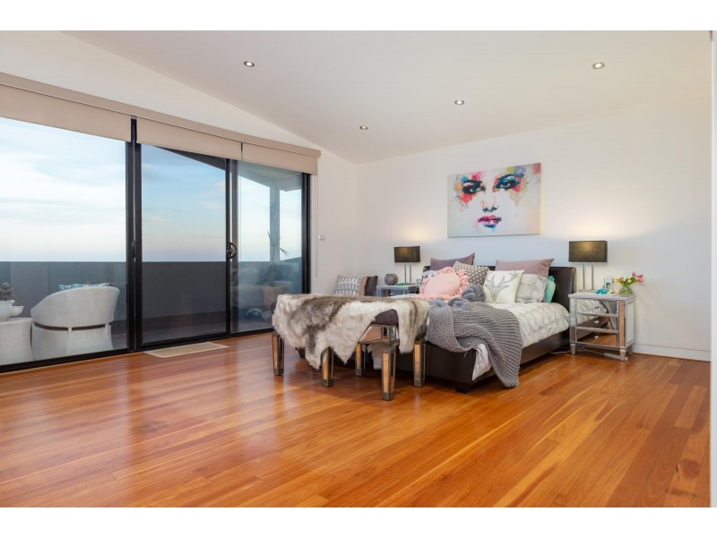 16 Mary Place, Long Beach NSW 2536